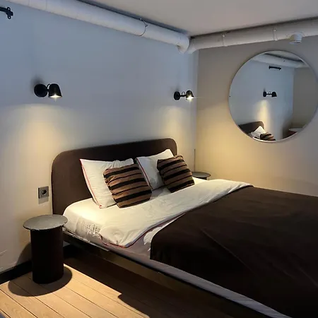 G Loft - Spacious Urban With Bathtub And Private Entrance *